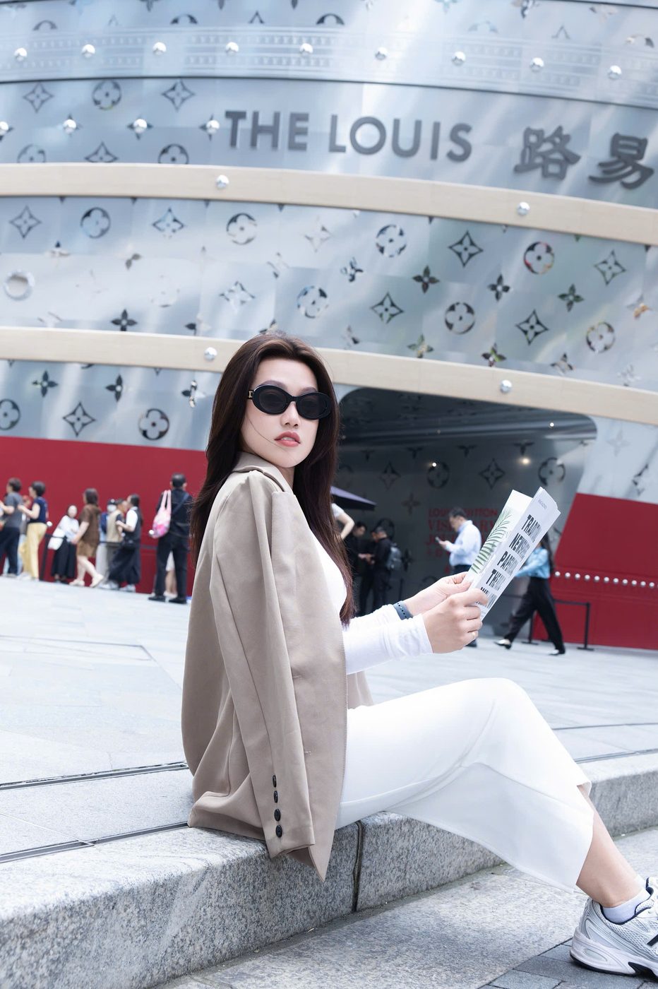 Phan Thúy Vi — Tour Leader và MC song ngữ Anh – Việt
